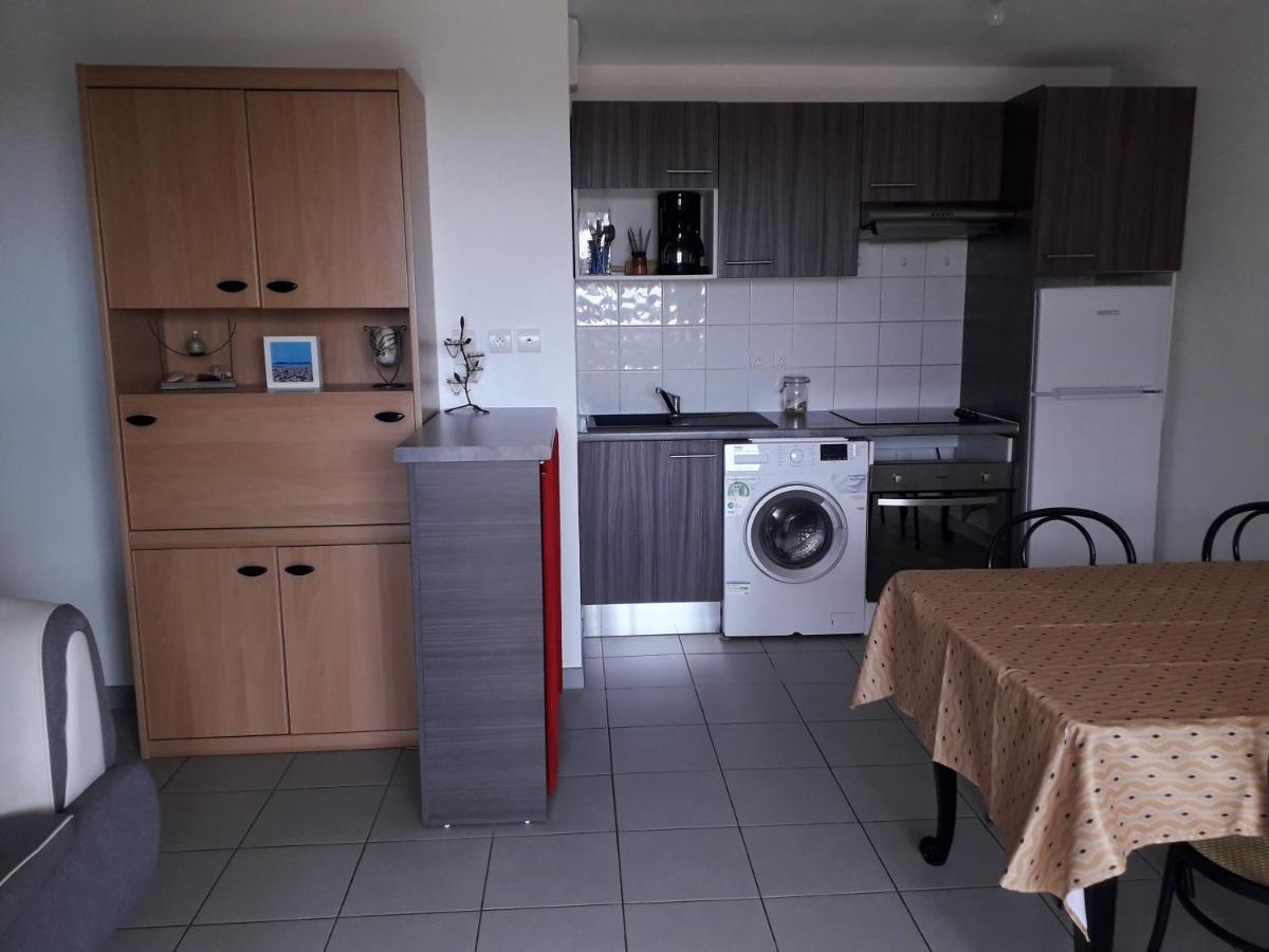 Bel Appartement En Residence Avec Parking Prive Arvert Eksteriør bilde